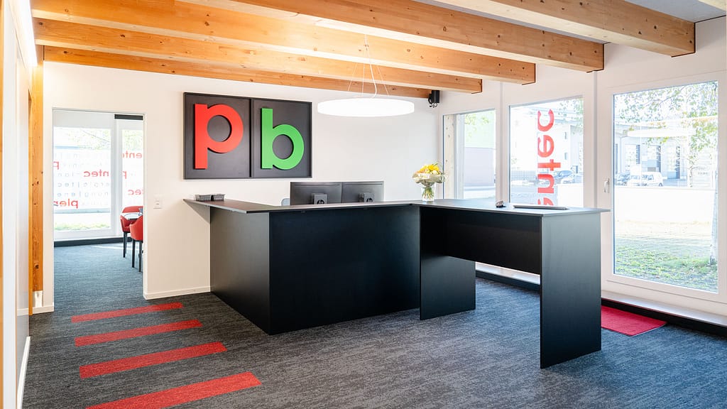 plentec-home-buero-heroZET_3453