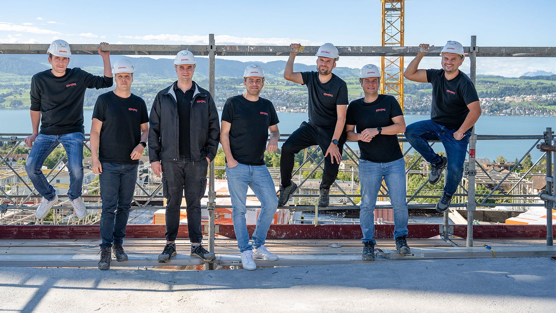 plentec-home-team-baustelle-heroZET_3772