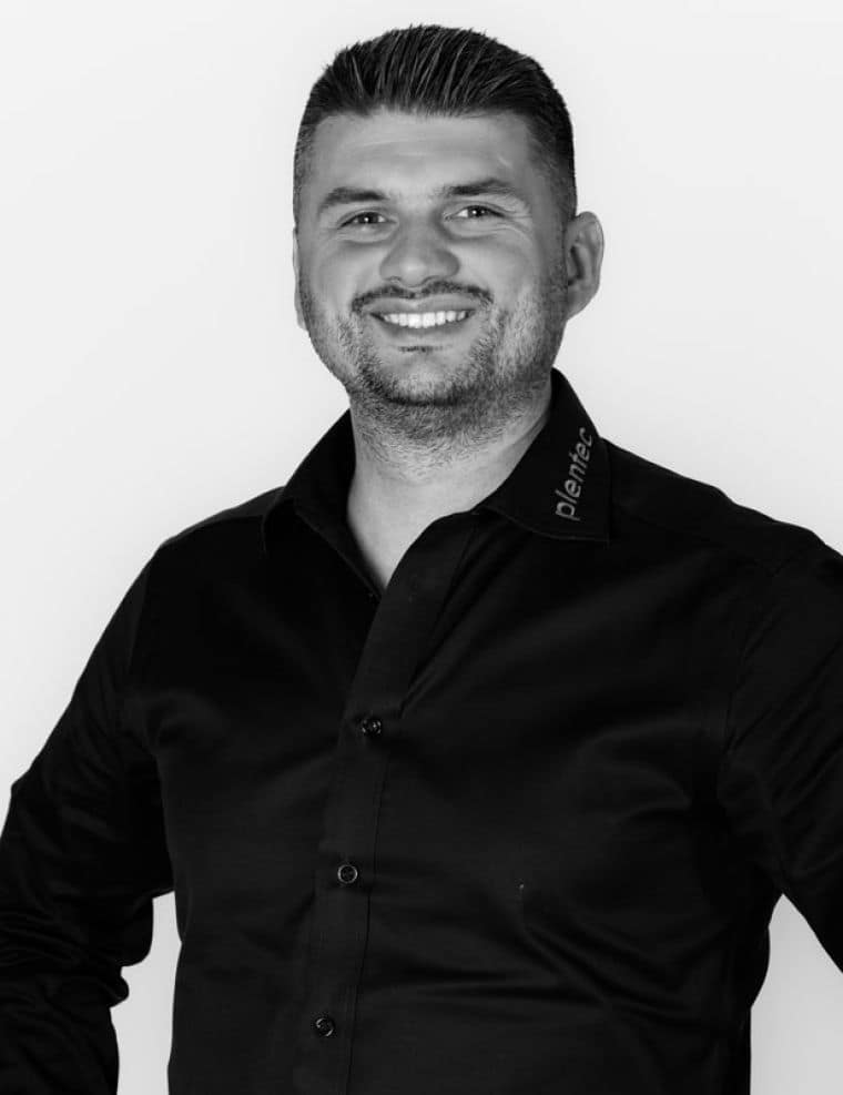 plentec-team-Rezeart-Lela-3749